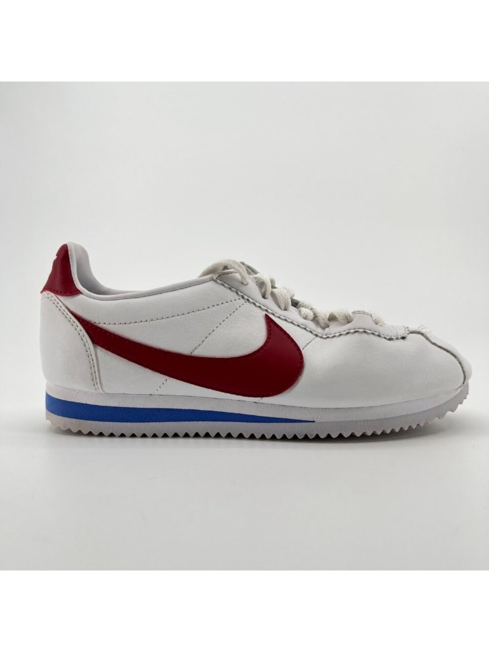 Nike Classic Cortez Womens Size 7 White Red Blue Athletic Leather Shoes Sneakers